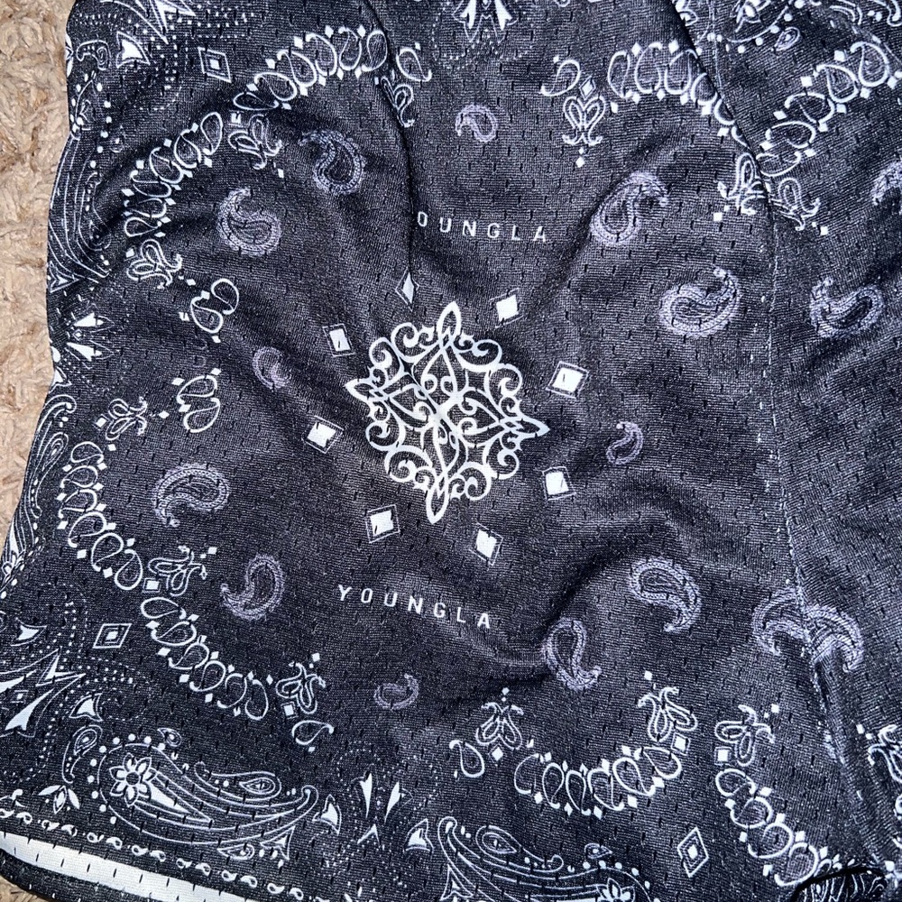 Size Medium Young LA bandana shorts